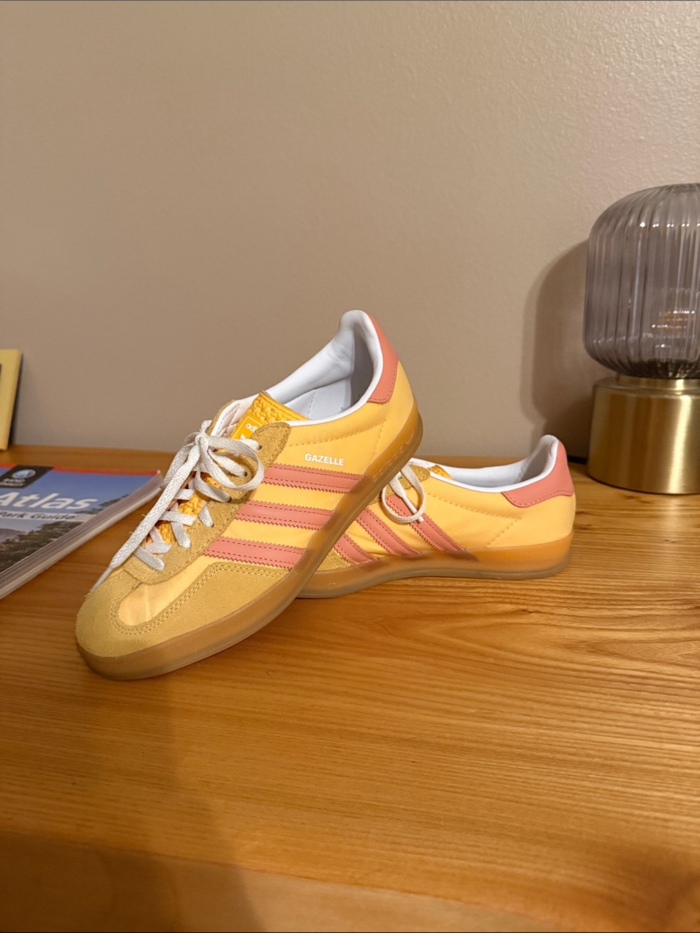 adidas Gazelle Indoor
Semi Spark Clay (Women's) 7.5